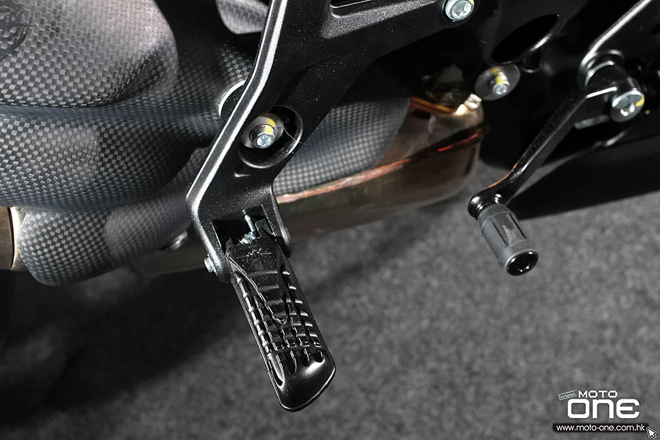 2016 MV AGUSTA DRAGSTER RR LH44 Lewis Hamilton