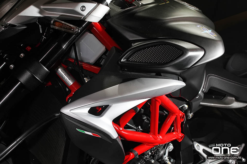 2016 MV AGUSTA BRUTALE 800