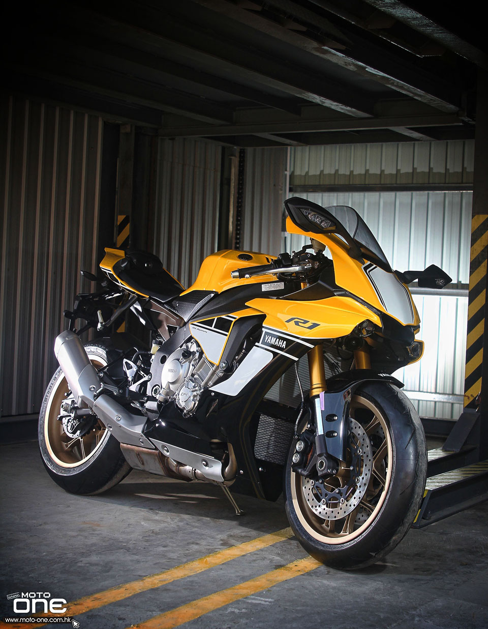 2016 yamaha yzf r1 r6 60th
