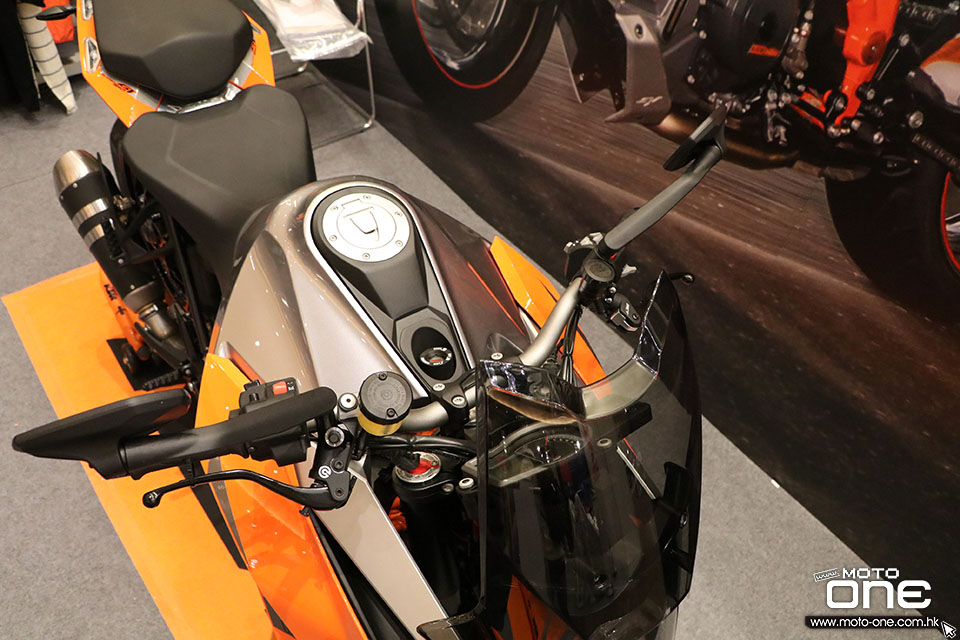 KTM 1290 SUPER DUKE GT