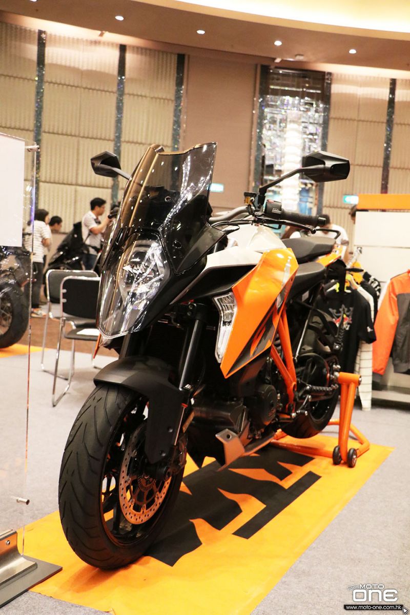 KTM 1290 SUPER DUKE GT