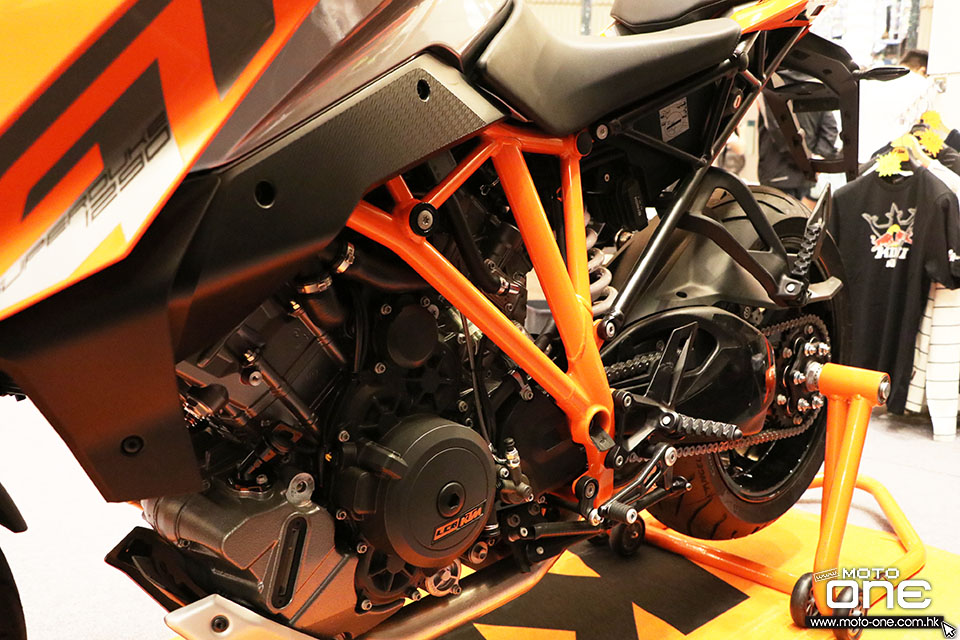 KTM 1290 SUPER DUKE GT