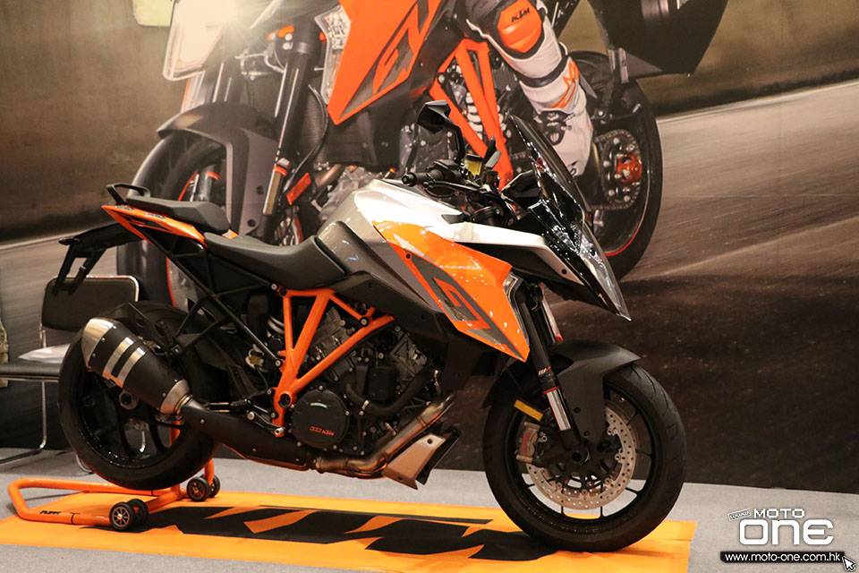 KTM 1290 SUPER DUKE GT