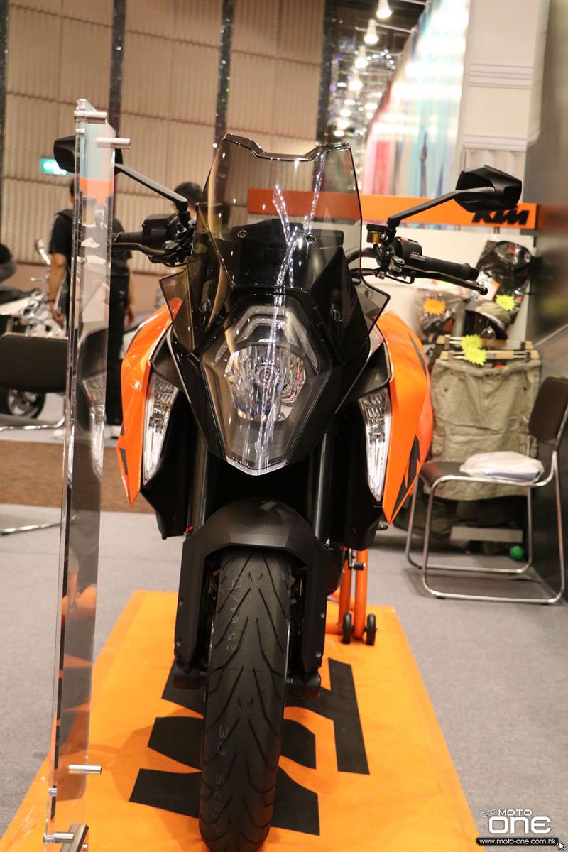 KTM 1290 SUPER DUKE GT