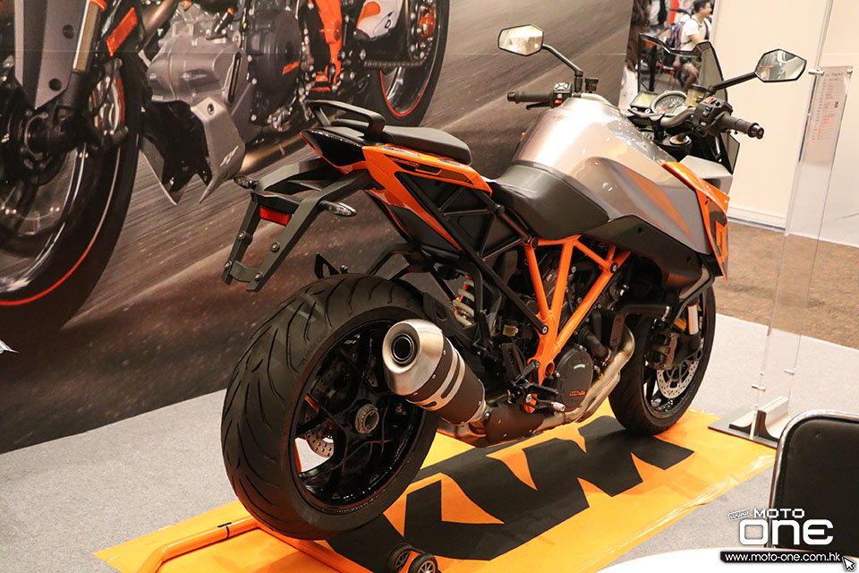 KTM 1290 SUPER DUKE GT