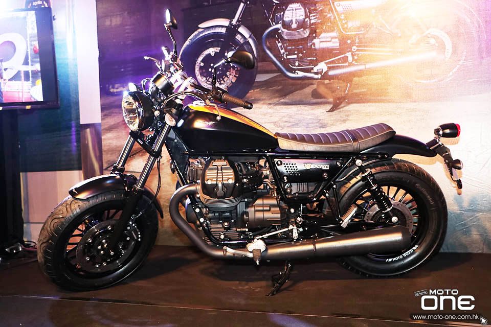 2016 MOTO GUZZI V9 BOBBER