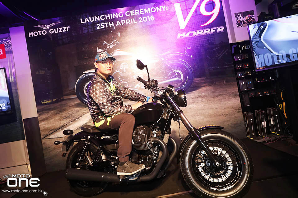 2016 MOTO GUZZI V9 BOBBER