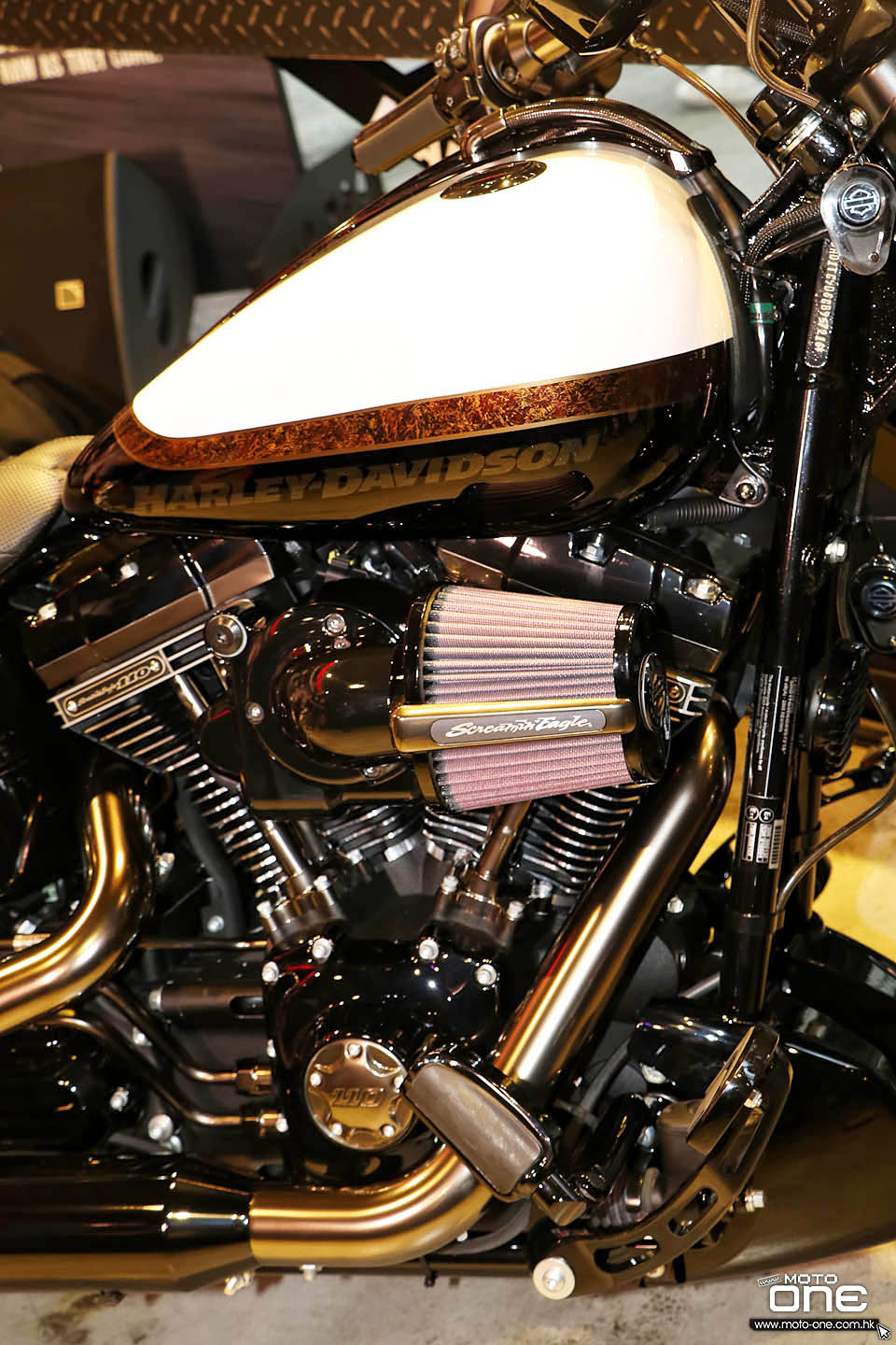 2016 Harley Davidson Gibson Brands CVO Pro Street Breakout