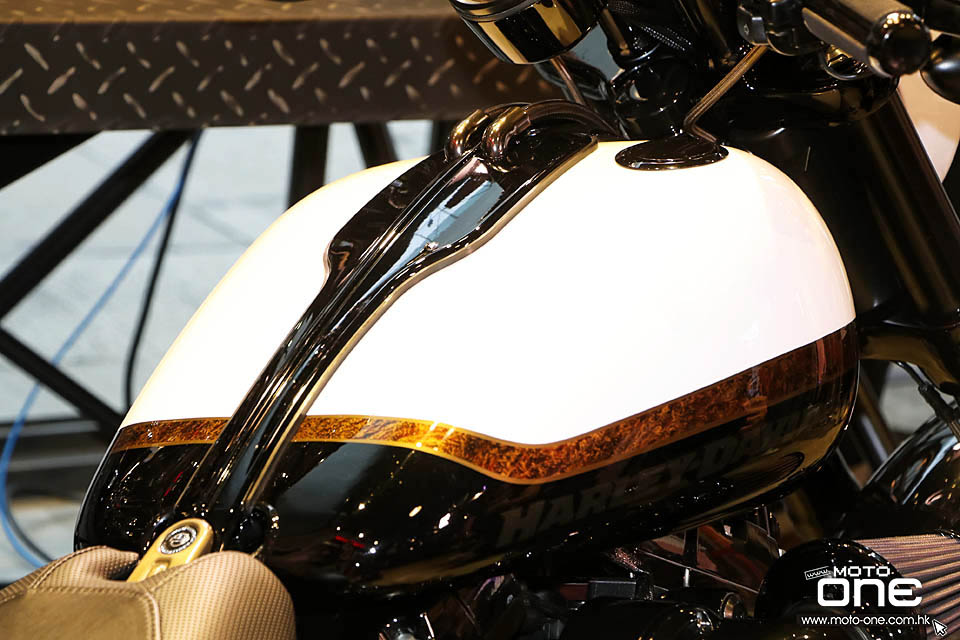 2016 Harley Davidson Gibson Brands CVO Pro Street Breakout