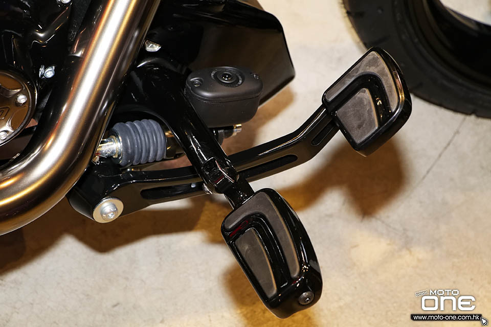 2016 Harley Davidson Gibson Brands CVO Pro Street Breakout