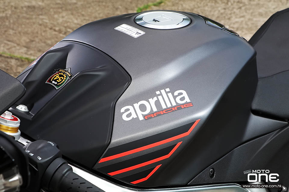 2016 APRILIA RSV4 RF RR