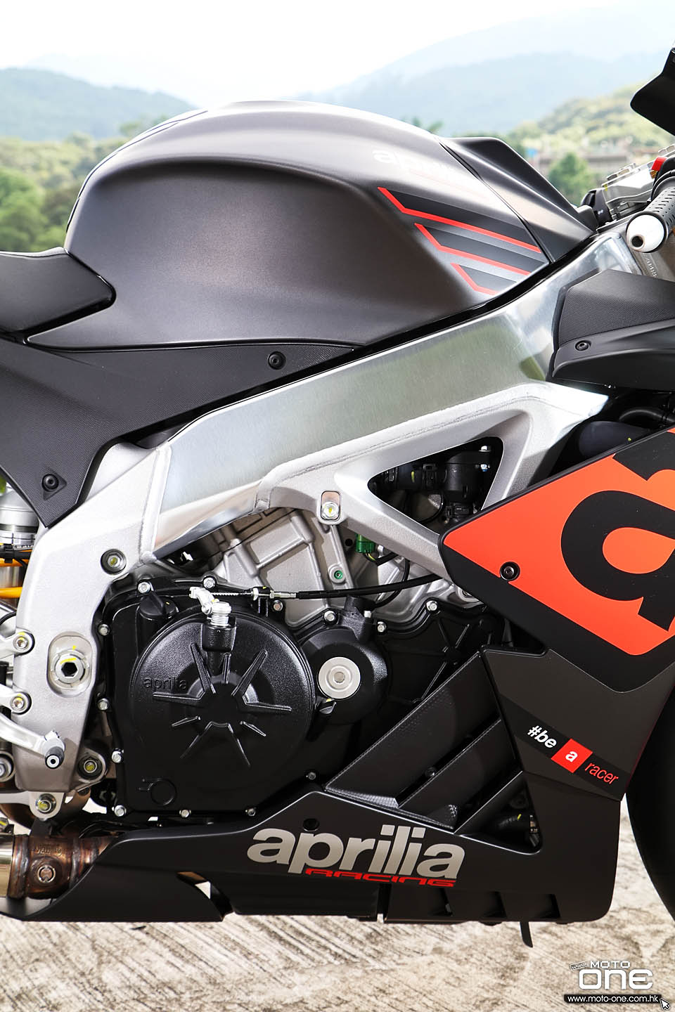 2016 APRILIA RSV4 RF RR