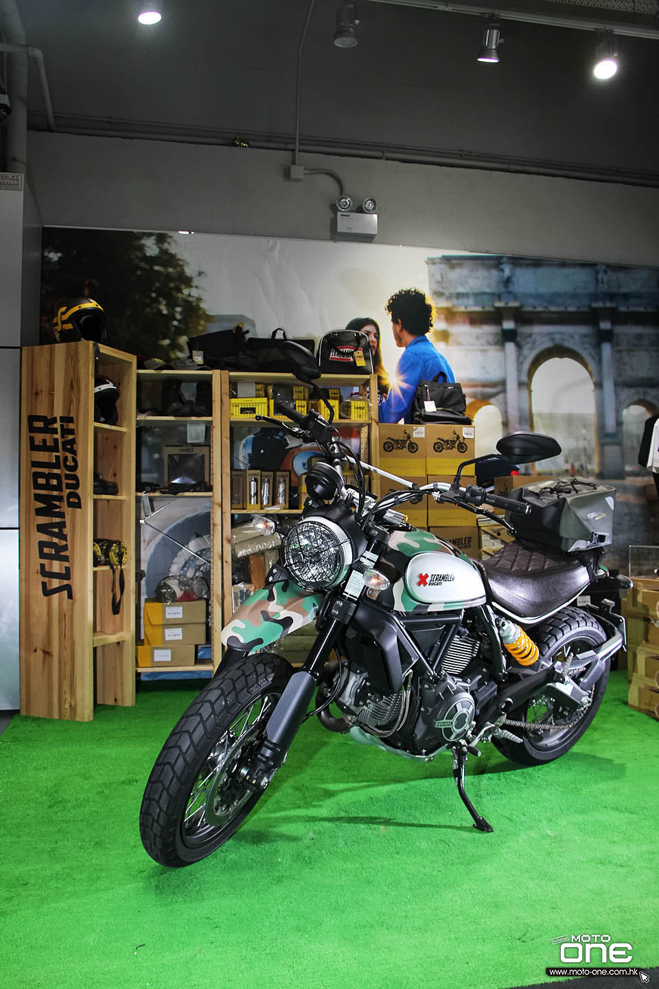 2016 DUCATI SCRAMBLER