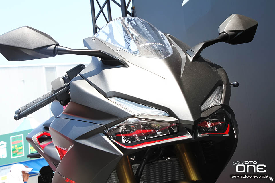 2016 HONDA CBR250RR