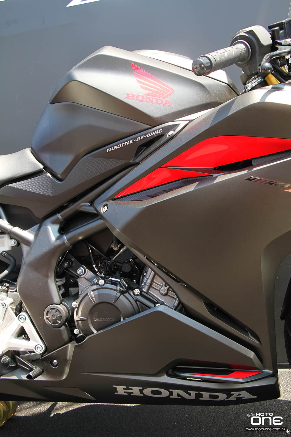 2016 HONDA CBR250RR