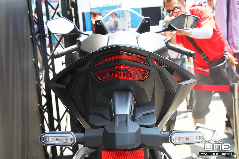 2016 HONDA CBR250RR