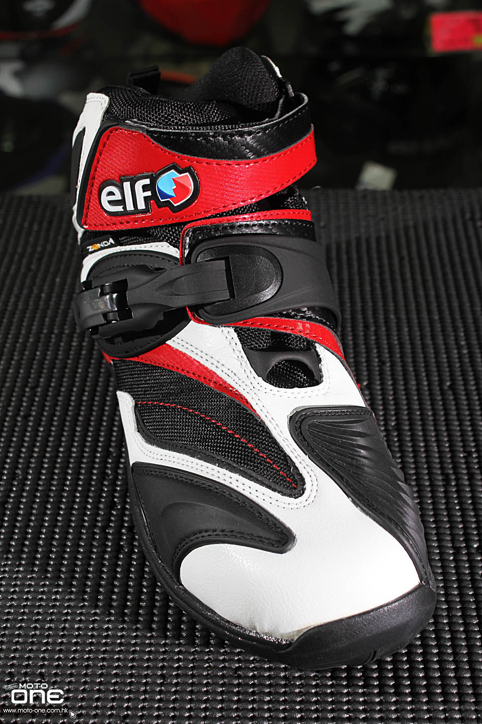 2016 ELF SHOES