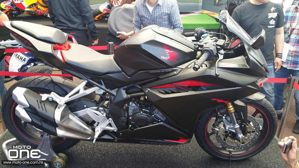 2017_HONDA CBR1000RR SP IN JAPAN