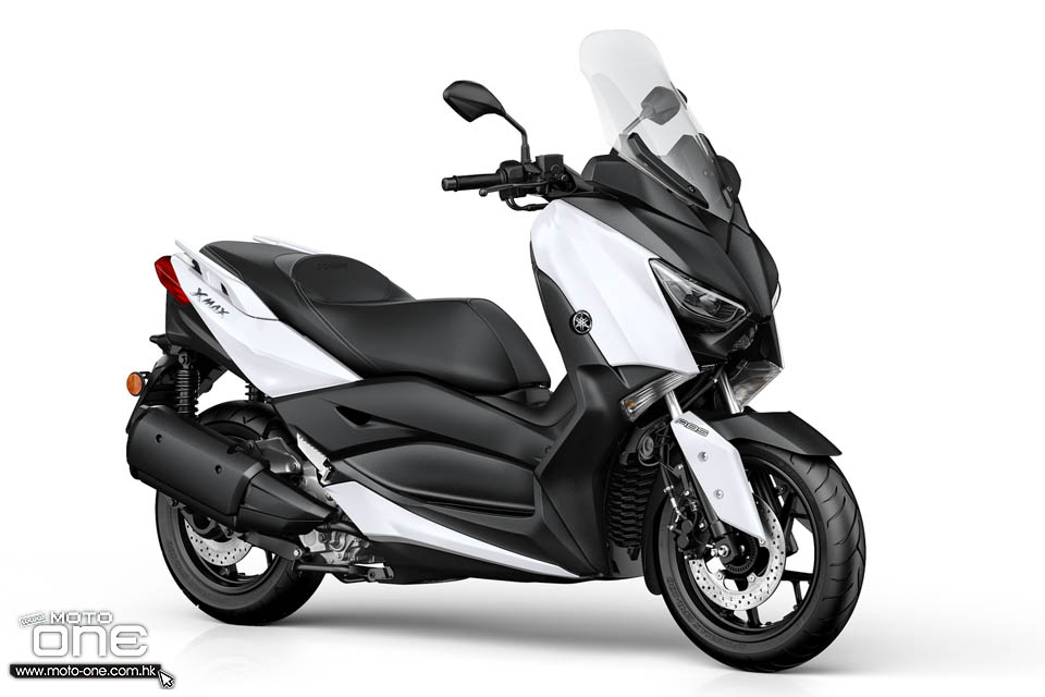 2017 YAMAHA XMAX300