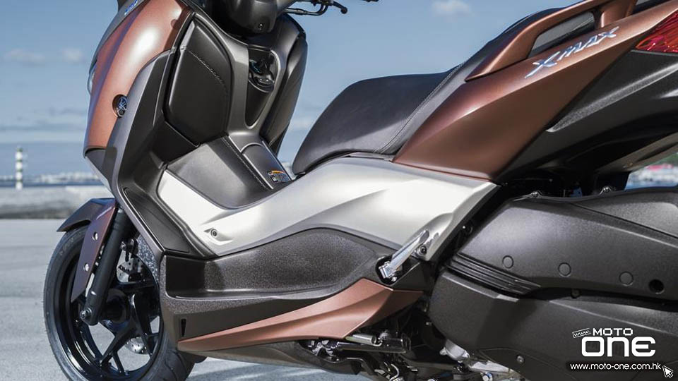 2017 YAMAHA XMAX300