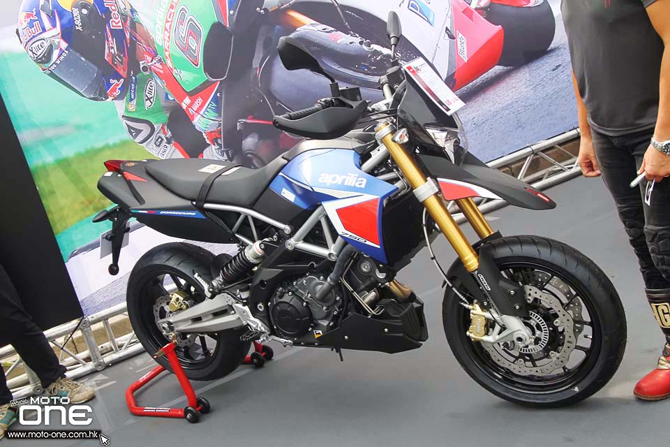 2016 APRILIA HK BIKESHOW