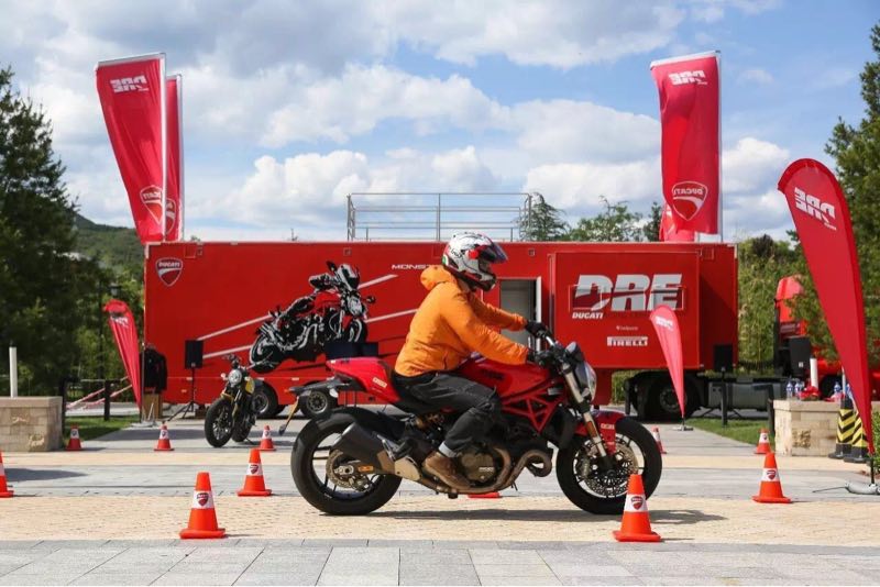 2016 DUCATI DRE