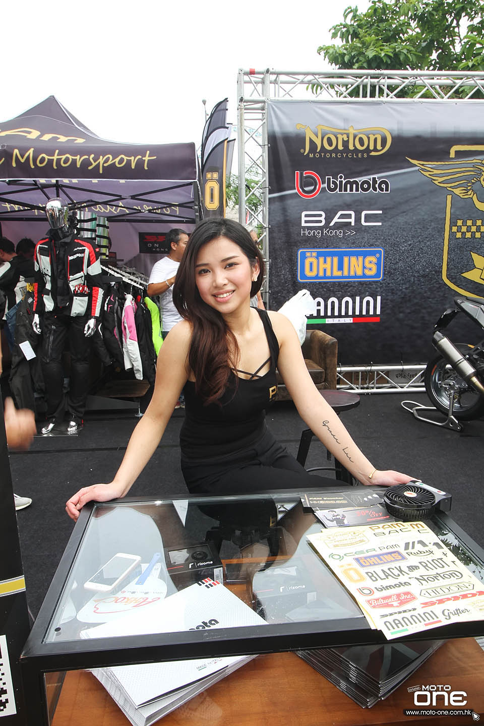 2016 HK MOTORCYCLESHOW girls