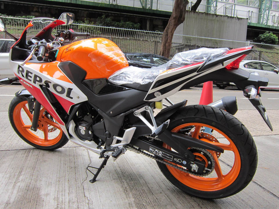 2016 HONDA CBR300R ABS Repsol