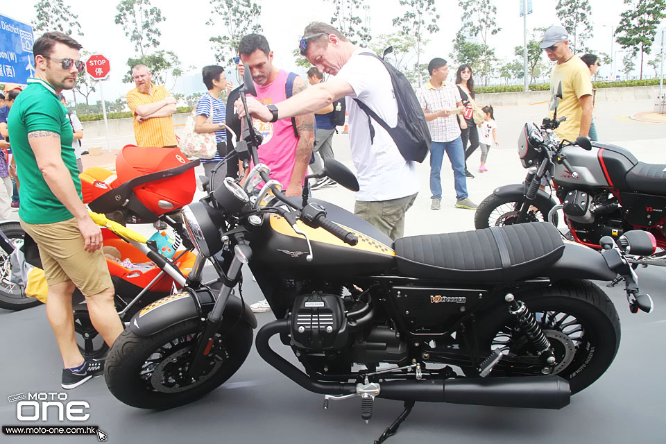 2016 Moto Guzzi HK BIKESHOW