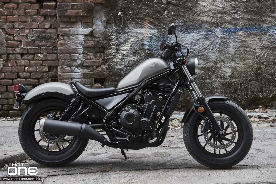 2017 Honda Rebel 500 300 lifestyle