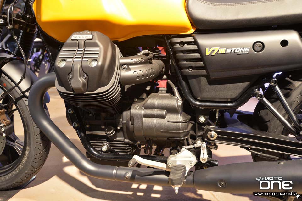 2017 Moto Guzzi V7 III stone