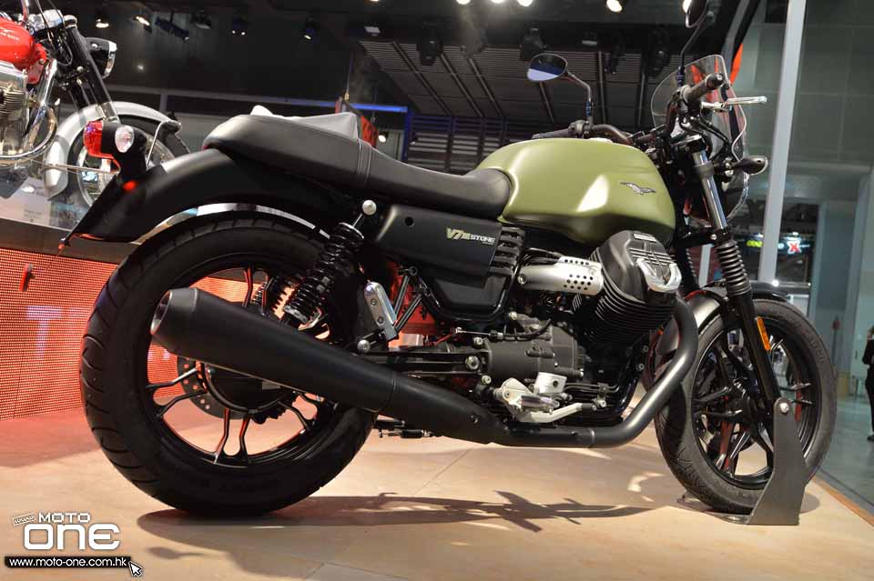 2017 Moto Guzzi V7 III stone