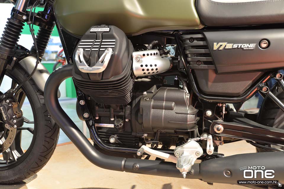 2017 Moto Guzzi V7 III stone