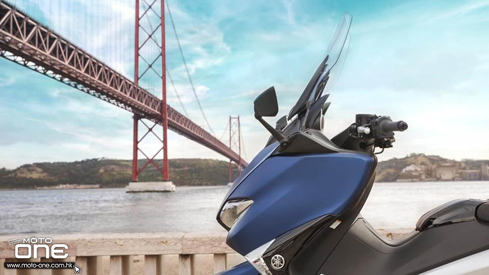 2017 Yamaha TMAX DX