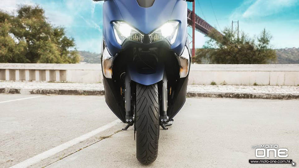 2017 Yamaha TMAX DX