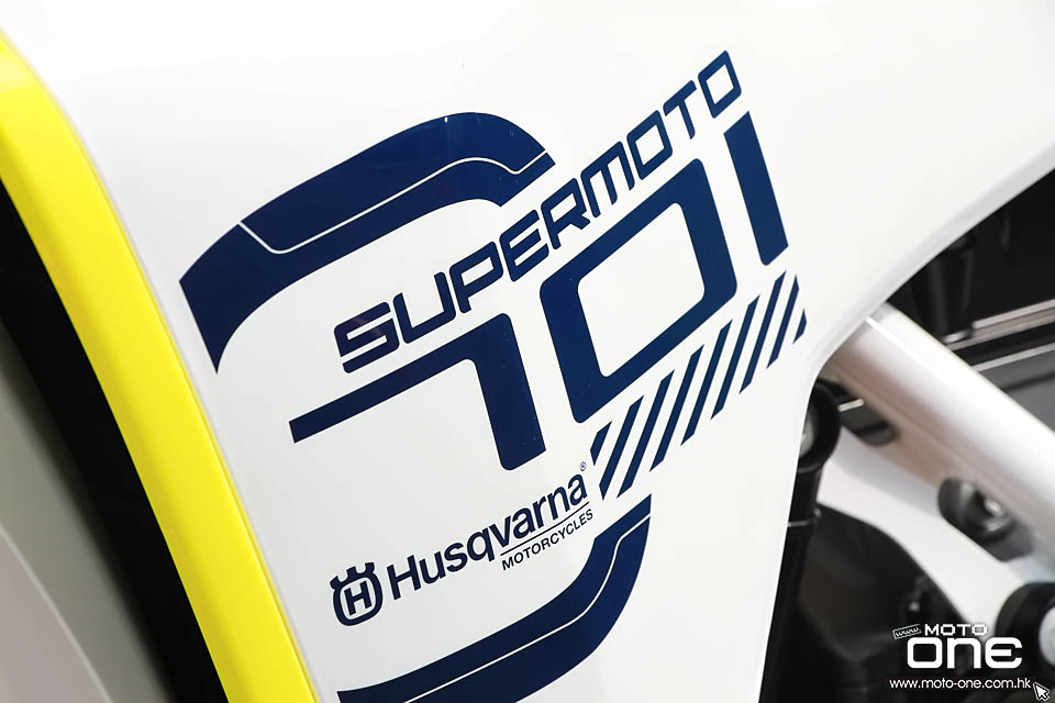 2017 HUSQVARNA 701 SUPERMOTO