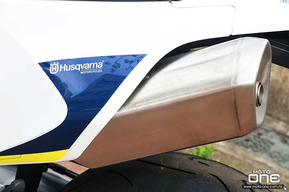 2017 HUSQVARNA 701 SUPERMOTO