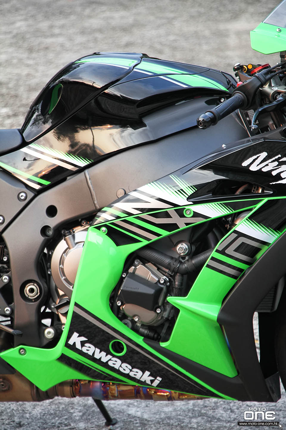 2017 KAWASKAI NINJA ZX-10RR TEST