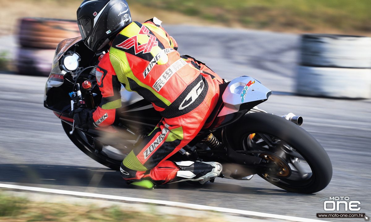 motorcycle racing