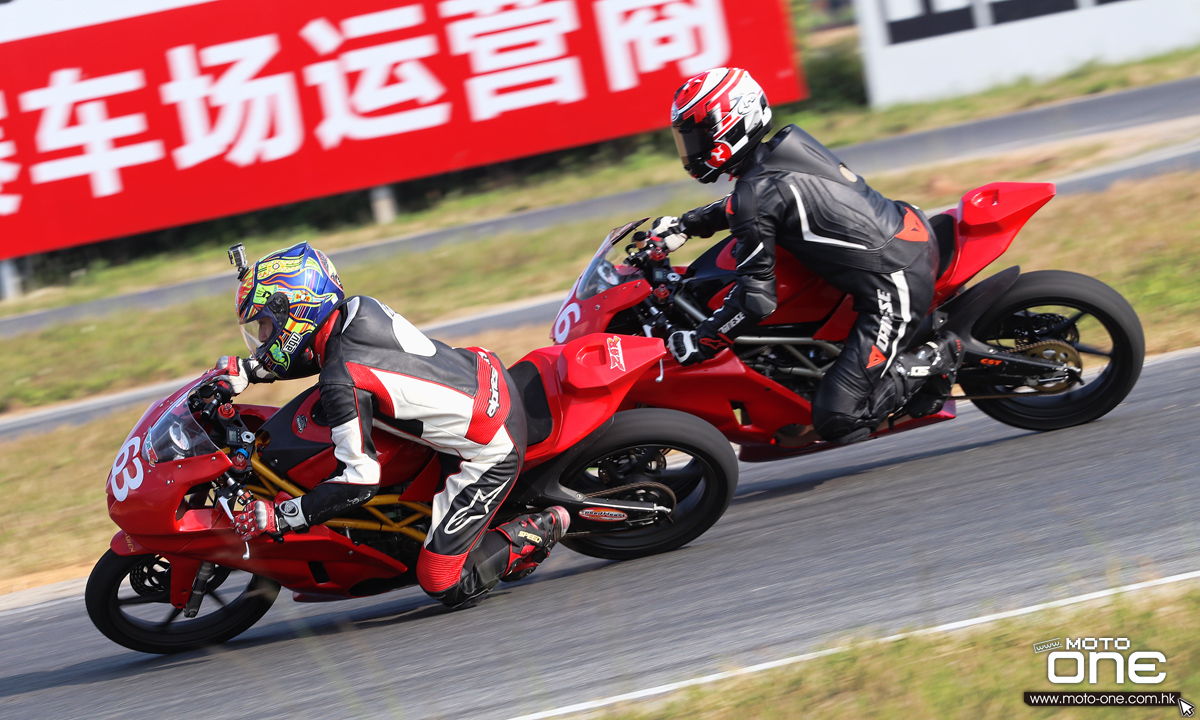 motorcycle racing