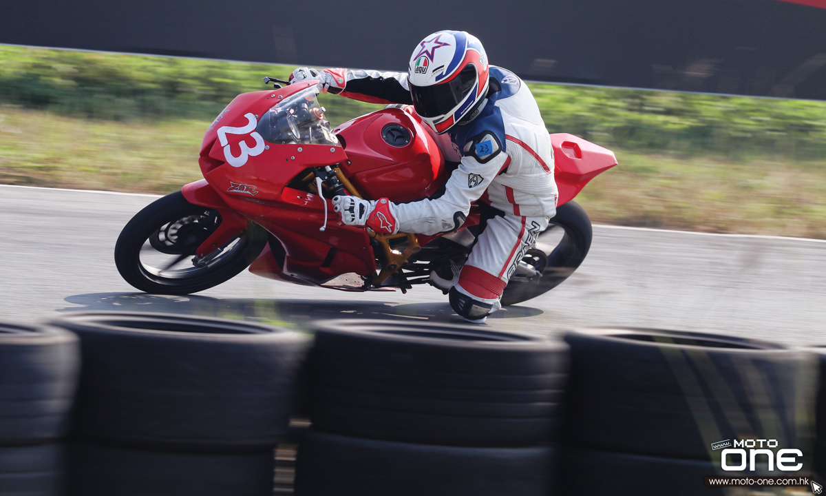 motorcycle racing