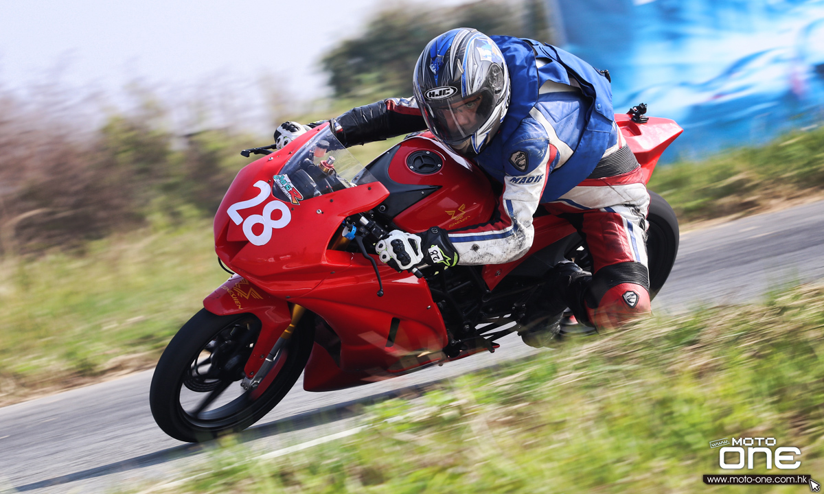 motorcycle racing