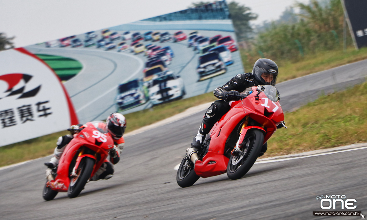 motorcycle racing