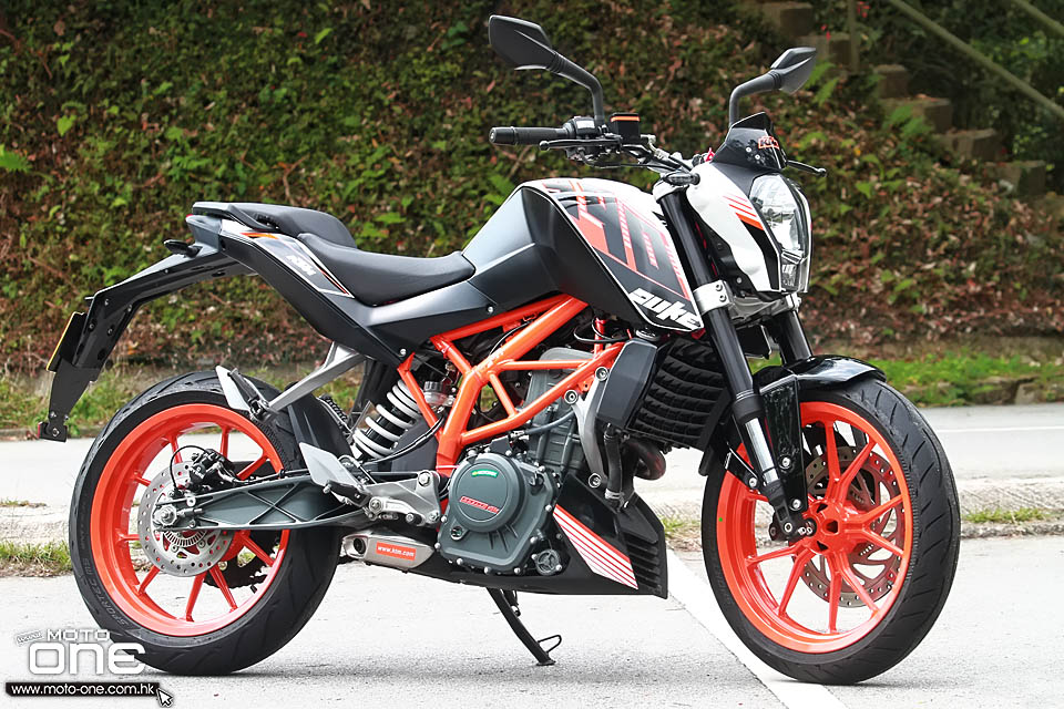 2017 2016 KTM 390 DUKE