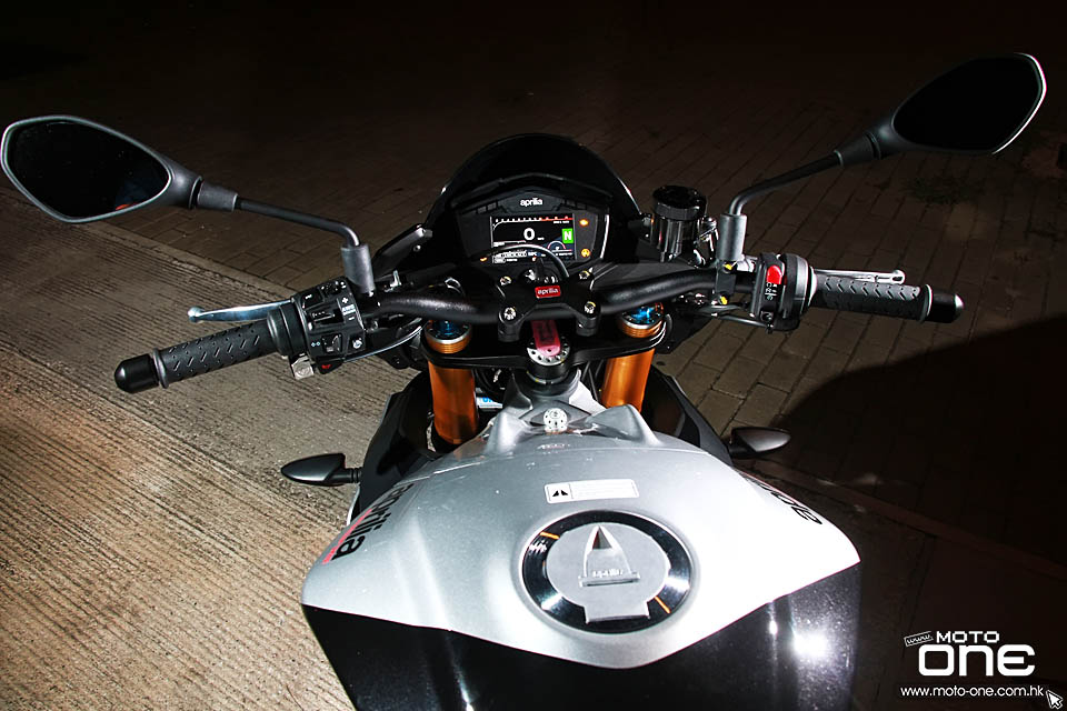 2017 APRILIA RSV4 RF Tuono 1100 Factory