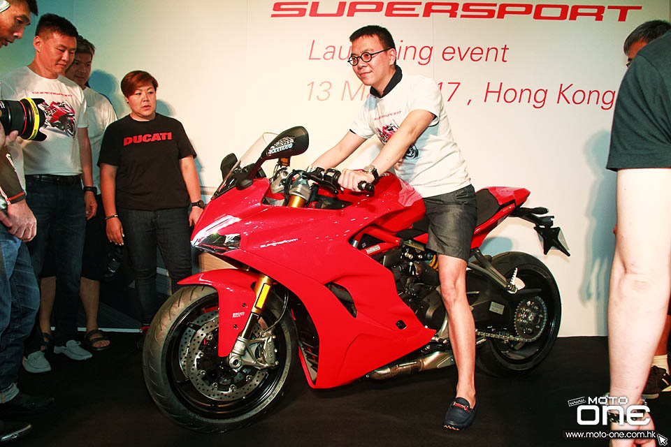 2017 DUCATI SUPERSPORT S