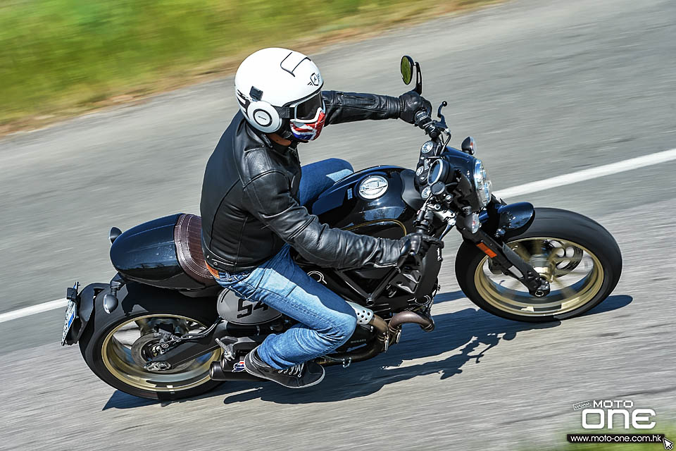 2017 Ducati Scrambler Cafe Racer Simon Kwan