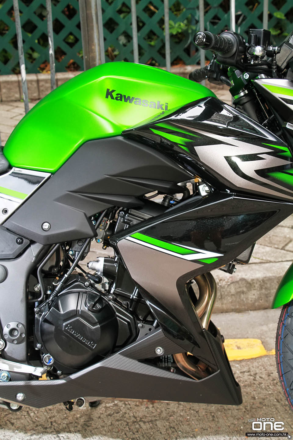 2017 KAWASAKI Z300 ABS