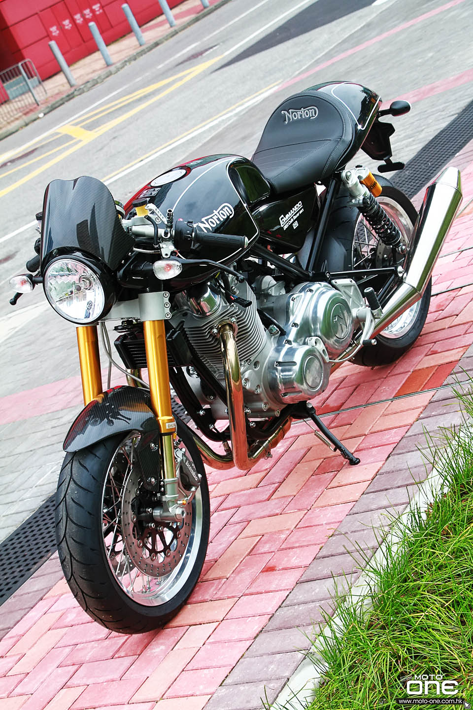 2017 NORTON COMMANDO 961 CAFE RACER x SPORT MK2