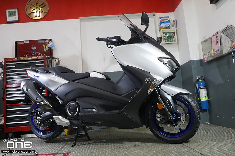 2017 YAMAHA TMAX DX SX